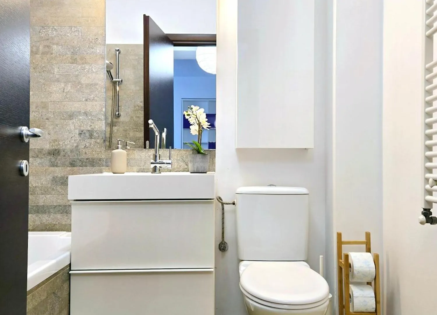 Vr2 Central Apartment Bucharest
